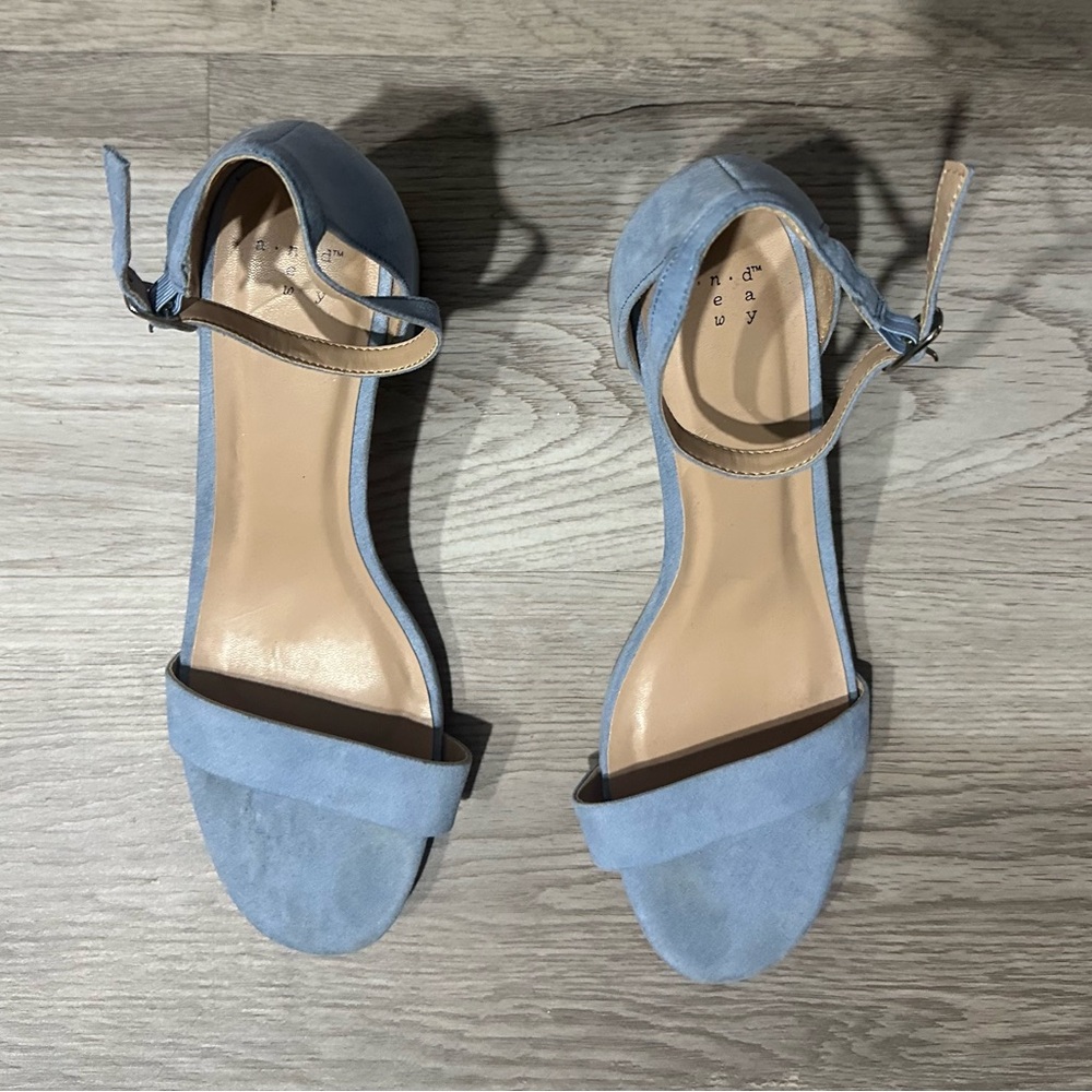 Size 10 Women's Light Blue Brushed Fabric Ankle Strap Sandals